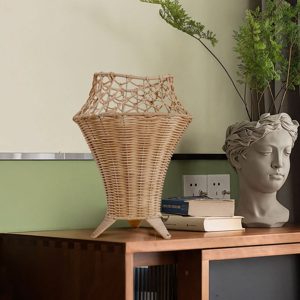 Lightsin Net-Pattern Fish-Mouth Design Rattan Table Lamp
