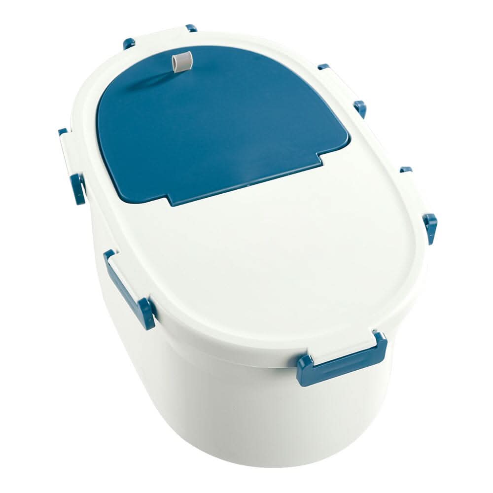 Airtight Pet Food Storage Container for Dogs and Cats