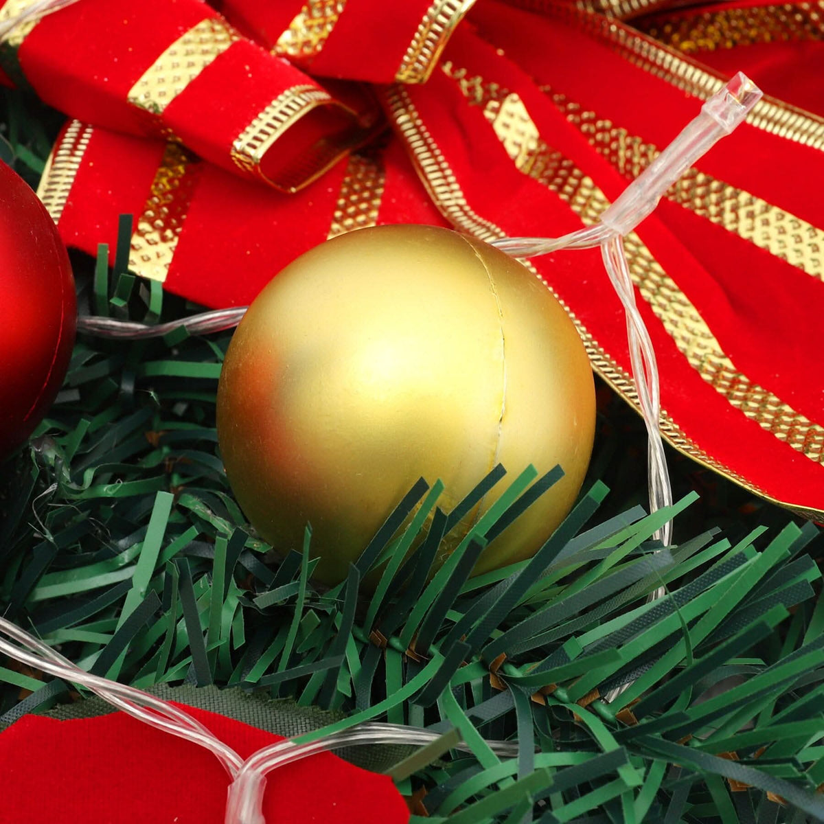 Christmas Rattan Garland 1.8m with 250 Rattan Branches, Bows, Christmas Balls, and Greenery