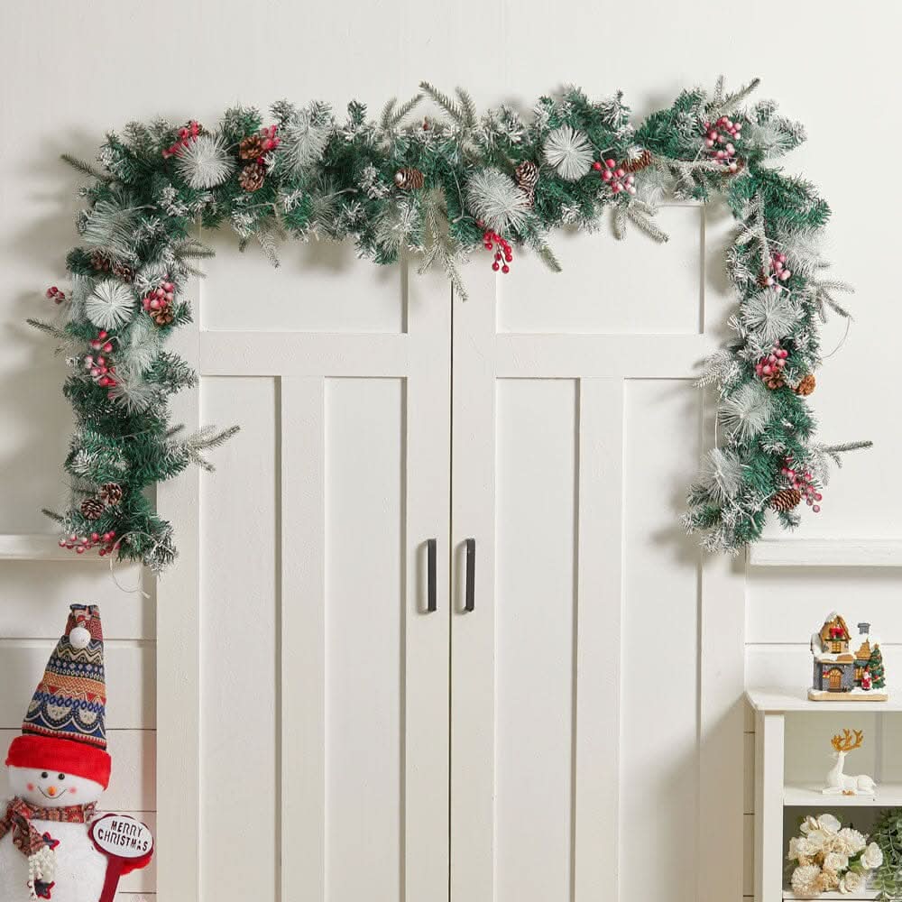 Artificial Pre-lit Frozen Christmas Decoration Garland